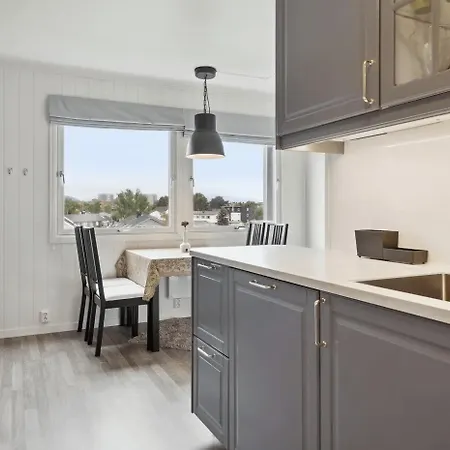 Modern 3-room Corner In Popular Tyholt Apartament *